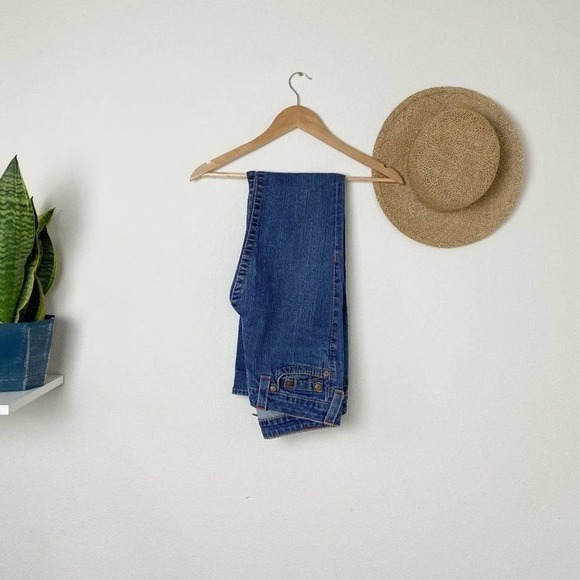 True Religion Light Wash Blue Denim Straight Jeans Size 28 - Picture 2 of 12